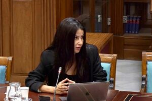 Melodie Mendoza, presidenta del Grupo Parlamentario ASG, interviene en la Cámara