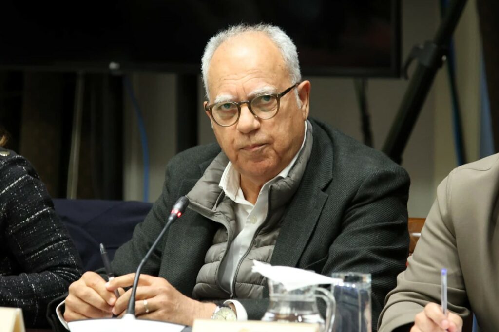 Casimiro Curbelo, portavoz del Grupo Parlamentario de ASG, respalda la regularización extraordinaria de inmigrantes