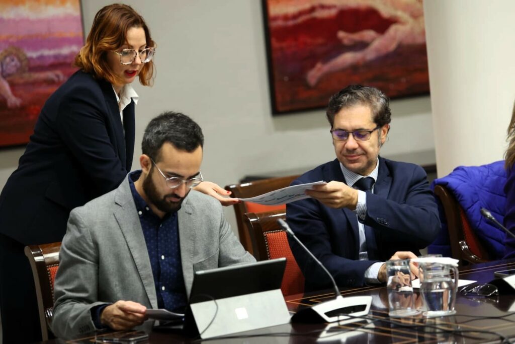 Jesús Ramos, portavoz adjunto del Grupo Parlamentario ASG, en una reciente comisión