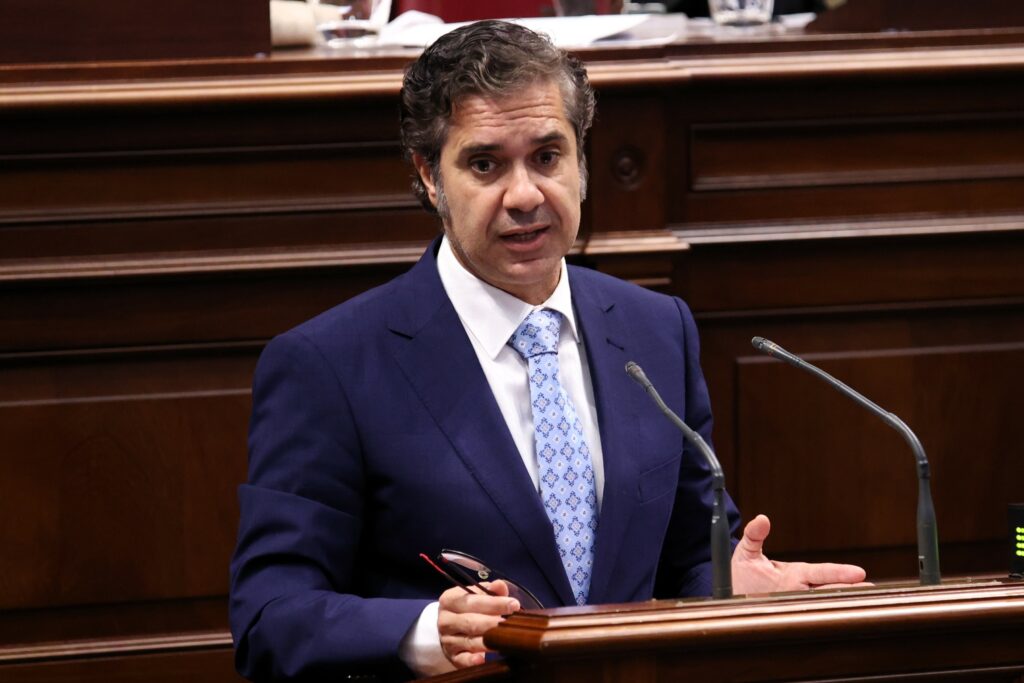 Jesús Ramos, portavoz adjunto del Grupo Parlamentario ASG, pide mantener el ritmo de mejora sin caer en la autocomplacencia