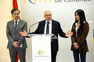 Los tres parlamentarios de ASG, Jesús Ramos, Casimiro Curbelo y Melodie Mendoza, intervinieron en el Debate sobre el Estado de la Nacionalidad Canaria