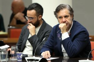 Jesús Ramos, portavoz adjunto del Grupo Parlamentario Agrupación Socialista Gomera, en primer término.
