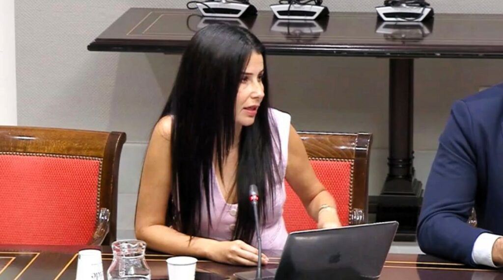 Melodie Mendoza, presidenta del Grupo Parlamentario Agrupación Socialista Gomera