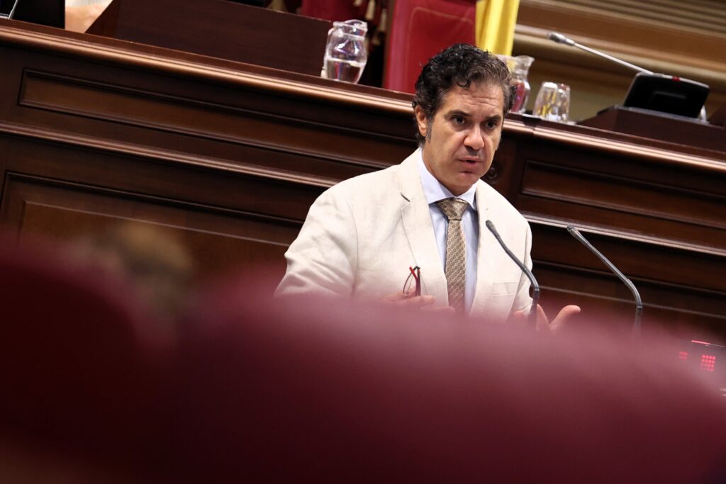 El portavoz adjunto del Grupo Parlamentario Agrupación Socialista Gomera (ASG), Jesús Ramos.